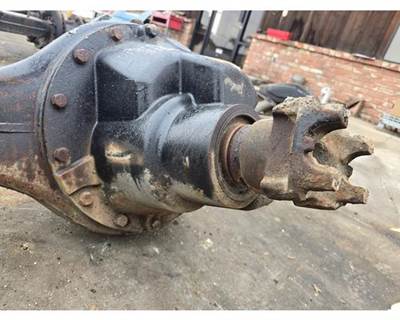Spicer S150S Rear Differential for a International 1652