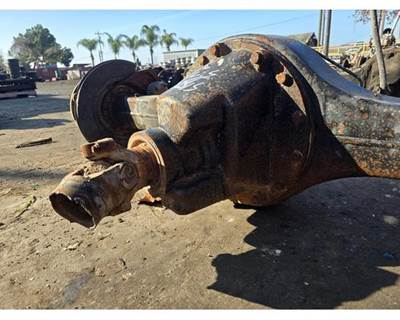 Spicer S150S Rear Differential for a International 1652