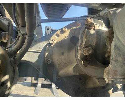Spicer S21170 Rear Differential for a Peterbilt 384