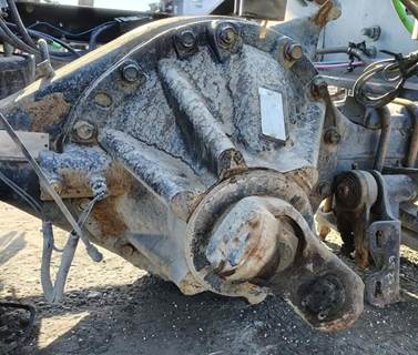 Spicer Rear Differential for a Freightliner Cascadia 113