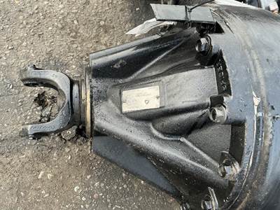 Spicer S23170 Rear Differential for a Capacity Of Texas TJ5000