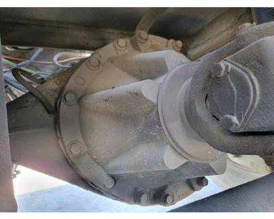 Spicer S23170 Rear Differential for a Capacity Of Texas TJ5000