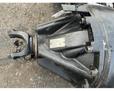 Spicer S23170 Rear Differential for a Capacity Of Texas TJ5000