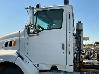 Ford L8513 Left Front Door Assembly