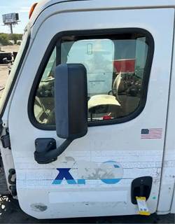 Freightliner Cascadia 113 Left Front Door Assembly