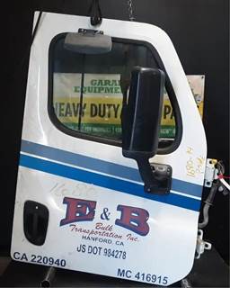 Freightliner Cascadia 113 Right Front Door Assembly