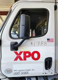 Freightliner Cascadia 113 Left Front Door Assembly