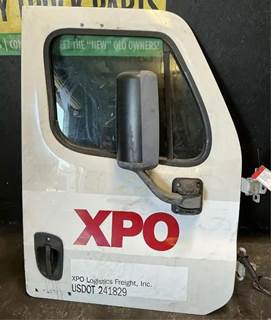 Freightliner Cascadia 113 Right Front Door Assembly