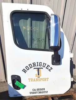 Freightliner Cascadia 113 Right Front Door Assembly