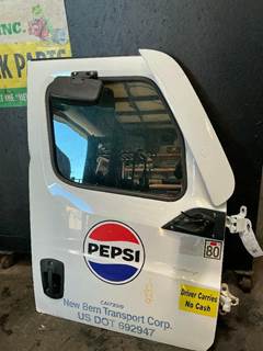 Freightliner Cascadia 113 Right Front Door Assembly for a Freightliner CASCADIA