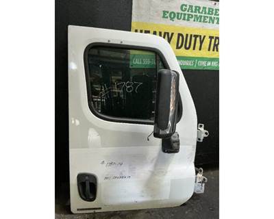 Freightliner Cascadia 113 Right Front Door Assembly