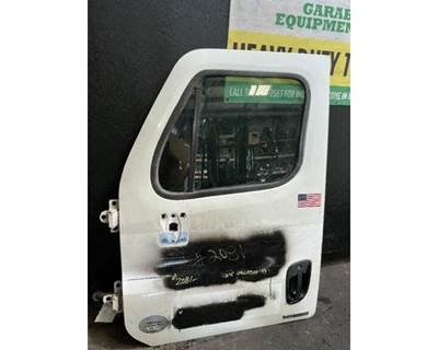 Freightliner Cascadia 113 Front Door Assembly