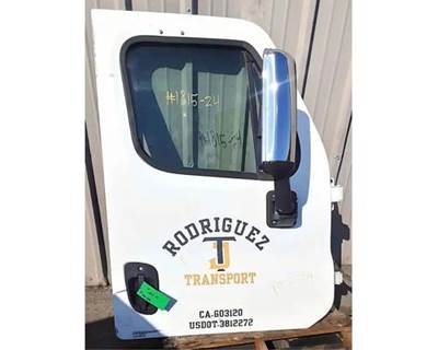 Freightliner Cascadia 113 Right Front Door Assembly