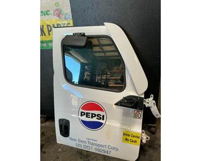 Freightliner Cascadia 113 Right Front Door Assembly