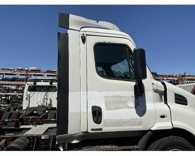 Freightliner Cascadia 113 Front Door Assembly for a Freightliner CASCADIA