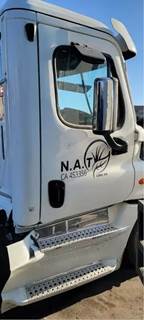 Freightliner Cascadia 125 Right Front Door Assembly