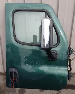 Freightliner Cascadia 125 Right Front Door Assembly