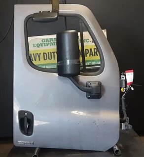Freightliner Cascadia 125 Right Front Door Assembly