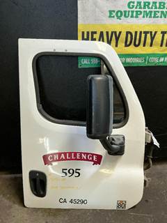 Freightliner Cascadia 125 Right Front Door Assembly
