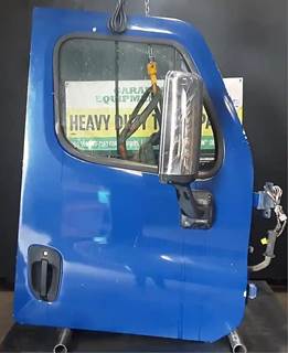 Freightliner Cascadia 125 Right Front Door Assembly