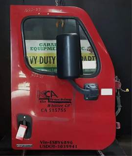 Freightliner Cascadia 125 Right Front Door Assembly