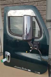 Freightliner Cascadia 125 Right Front Door Assembly