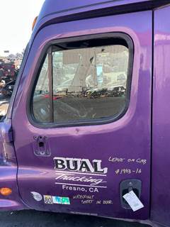 Freightliner Cascadia 125 Left Front Door Assembly