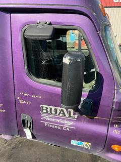 Freightliner Cascadia 125 Right Front Door Assembly