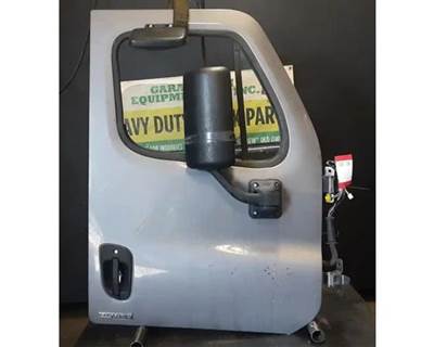 Freightliner Cascadia 125 Right Front Door Assembly