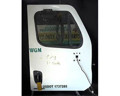 Freightliner Cascadia 125 Right Front Door Assembly