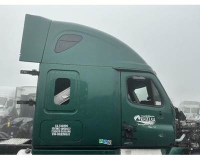 Freightliner Cascadia 125 Front Door Assembly for a Freightliner CASCADIA