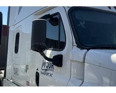 Freightliner Cascadia 125 Front Door Assembly for a Freightliner CASCADIA
