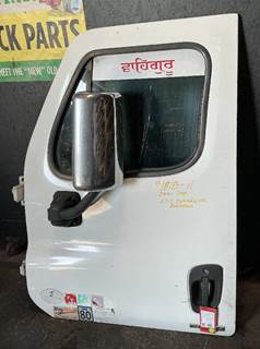 Freightliner Cascadia 125 Evolution Left Front Door Assembly for a Freightliner Cascadia 125