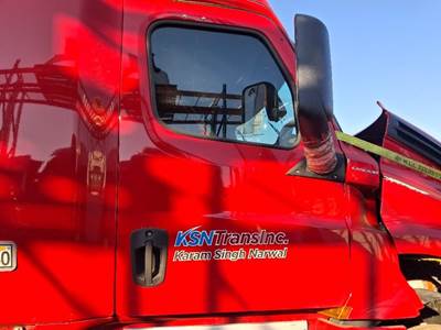 Freightliner Cascadia 126 Front Door Assembly for a Freightliner CASCADIA