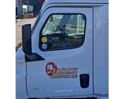 Freightliner Cascadia 126 Front Door Assembly