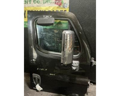 Freightliner Cascadia Right Front Door Assembly