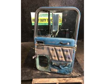 International 9400 Right Front Door Assembly
