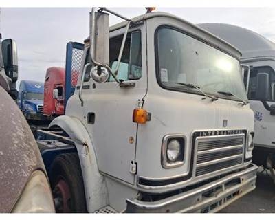 International CO-1850B Right Front Door Assembly for a International 1853