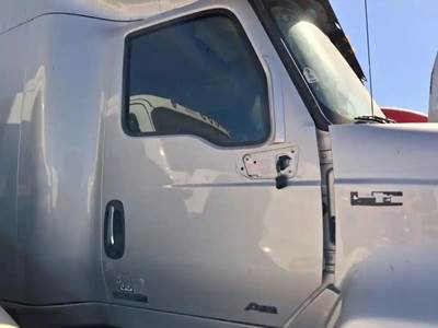 International LT625 Right Front Door Assembly