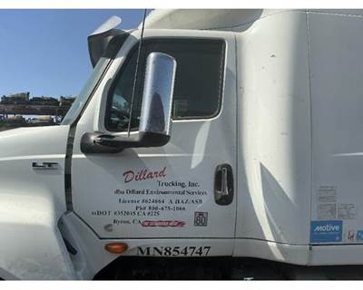 International LT625 Front Door Assembly