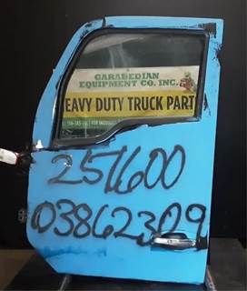 Kenworth T680 Left Front Door Assembly