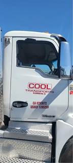 Kenworth T680 Right Front Door Assembly