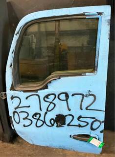 Kenworth T680 Left Front Door Assembly
