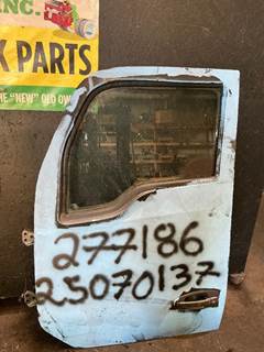 Kenworth T680 Left Front Door Assembly