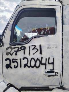 Kenworth T680 Front Door Assembly