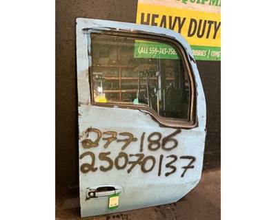 Kenworth T680 Right Front Door Assembly