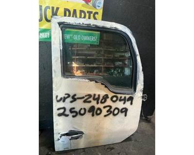 Kenworth T680 Right Front Door Assembly