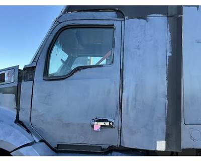 Kenworth T680 Front Door Assembly