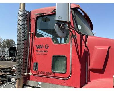 Kenworth T800 Front Door Assembly