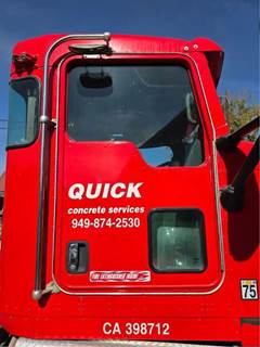 Kenworth W900 Right Front Door Assembly